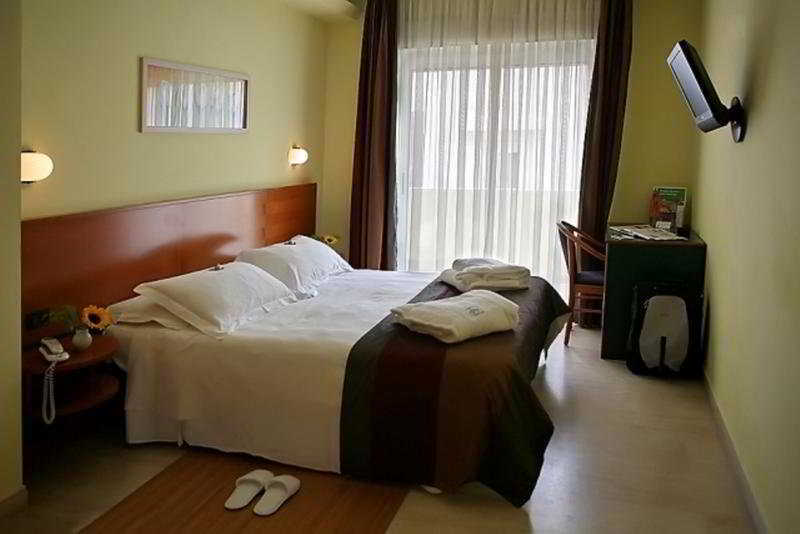 Astoria Suite Hotel Rimini Eksteriør bilde